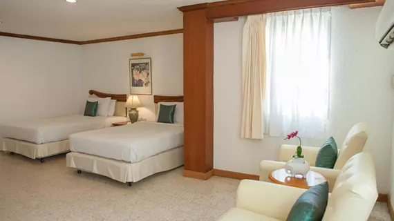 Lido Beach Hotel | Chonburi (vilayet) - Pattaya (ve civarı) - Pattaya - Pattaya Körfezi