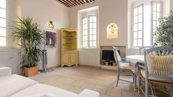 Studio Port | Provence - Alpes - Cote d'Azur - Var - Cannes (ve civarı) - Cannes - Cannes Eski Kenti