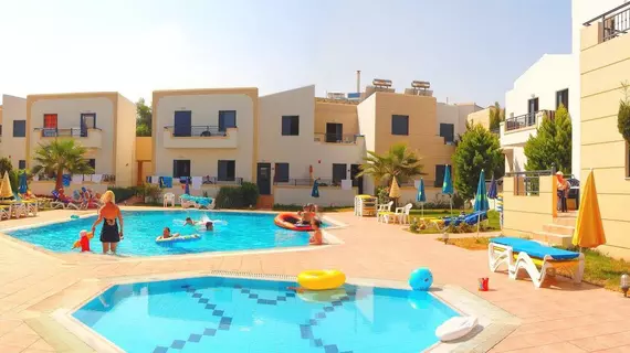 Blue Aegean Hotel and Suites | Girit Adası - Kandiye (bölge) - Gouves - Kato Gouves