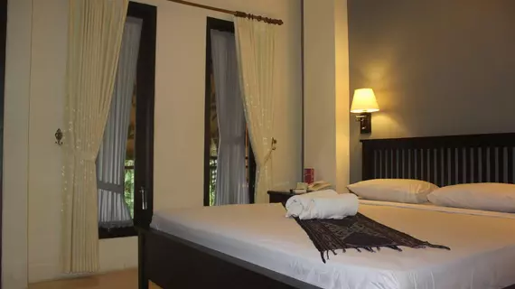 Ubud Cottages Malang | Doğu Cava - Malang