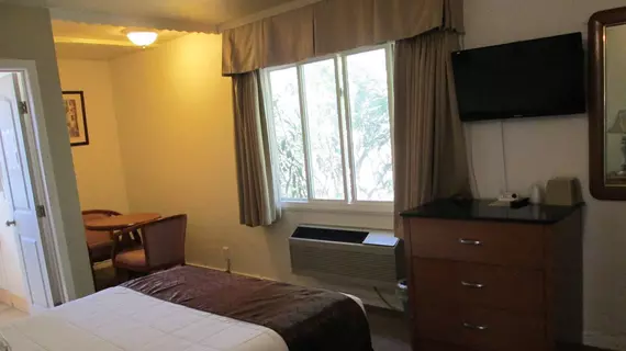 Town and Country Inn | Kaliforniya - Santa Barbara (ve civarı) - Santa Barbara