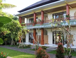 Nyoman Sandi Guest House | Bali - Ubud - Petulu