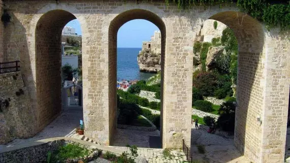 Grottammare | Puglia - Bari (il) - Polignano a Mare