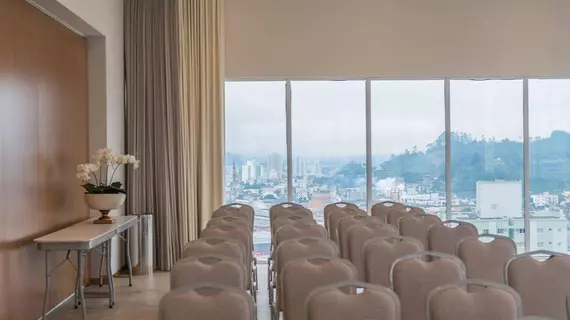 INNOVARE EXECUTIVE HOTEL | South Region - Santa Catarina (eyaleti) - Itajai (ve civarı) - Brusque - Centro I