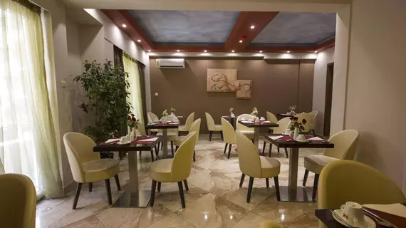 Ambrosia Hotel Suites & Aparts | Attica - Atina (ve civarı) - Atina Kent Merkezi - Omonia