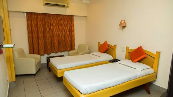 Hotel Kinnera Comforts | Andra Pradeş - Visakhapatnam (ve civarı) - Visakhapatnam - Dabagardens