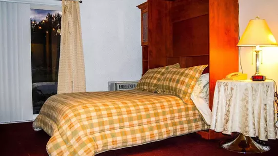 Auberge Motel Godard | Quebec - Les Laurentides Regional County Belediyesi - Tremblant Dağı (ve civarı) - Nominingue