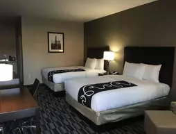 Catoosa Inn and Suites | Oklahoma - Tulsa (ve civarı) - Tulsa