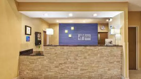 Holiday Inn Express Hotel & Suites Benton Harbor | Michigan - Benton Harbor (ve civarı) - Benton Harbor