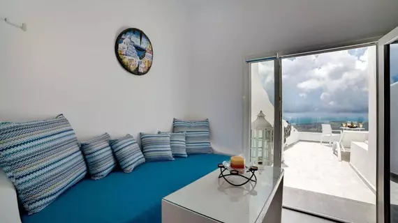 Fira Deep Blue Suite | Ege Adaları - Santorini