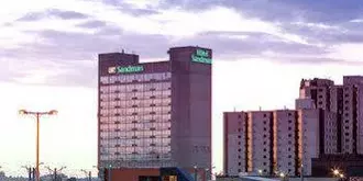 Sandman Hotel Montreal - Longueuil