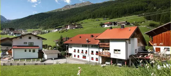 Landhaus Sepp Santer | Tirol - Imst (ve civarı) - Soelden