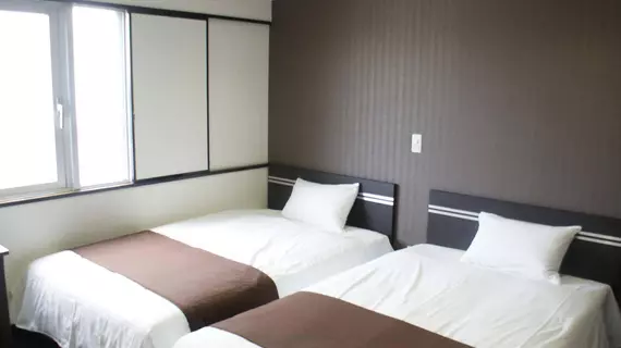 Hotel Livemax Naha | Okinava (idari bölge) - Kunigami - Okinawa (ve civarı) - Naha - Naha City Centre