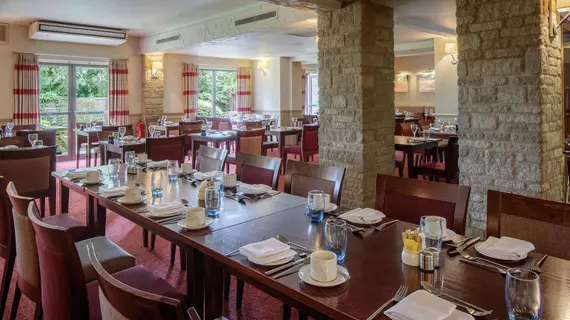 Oxford Witney Four Pillars Hotel | Oxfordshire (kontluk) - Witney