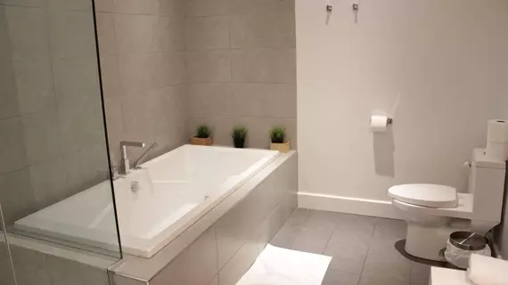 MtlVacationRentals - Penthouse du Mont-Royal | Quebec - Montreal (ve civarı) - Montreal - Saint Laurent Bulvarı - Plateau Mont Royal