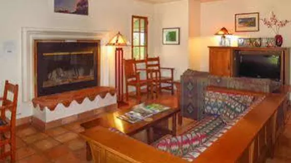 Topanga Canyon Inn Bed and Breakfast | Kaliforniya - Los Angeles County - Topanga