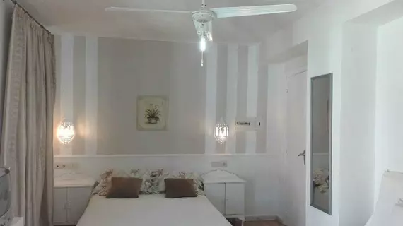 Apartamentos Pajaro Azul | Andalucia - Granada (il) - Cortes y Graena