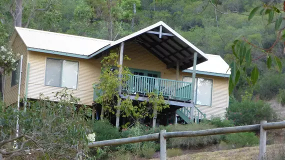 Nannup Valley Chalets | Batı Avustralya - East Nannup