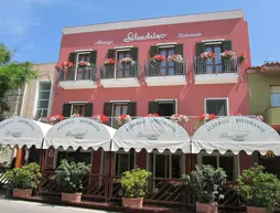 Hotel Ristorante Silvestrino | Sardinya - Sassari - Stintino