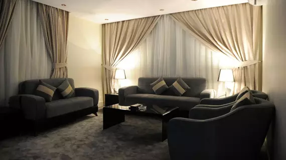 Al Fahad Hotel Suites- Al Tahliya | Cidde