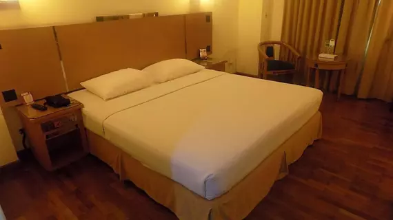 Hotel Mega Anggrek | West Java - Cakarta (ve civarı) - Cakarta - Batı Cakarta - Kebon Jeruk