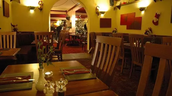 Thorverton Arms - Inn | Devon (kontluk) - East Devon District - Exeter