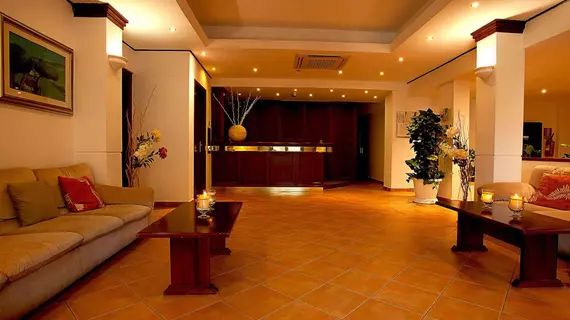 Hotel Moderno | Sardinya - Sassari - Olbia