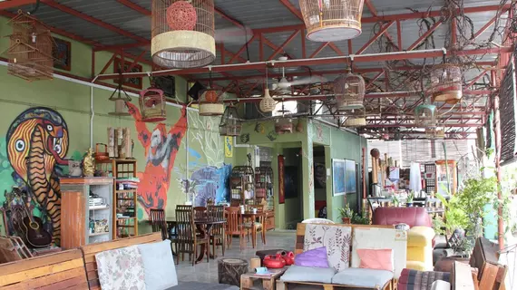 Birdnest Collective Cafe & Guesthouse | Kuala Lumpur (ve civarı) - Medan Tuanku