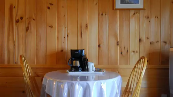 Castle Rock Country Inn | Nova Scotia - Ingonish Beach