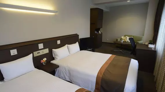 Midosuji Hotel | Osaka (idari bölge) - Osaka (ve civarı) - Osaka City Center - Namba