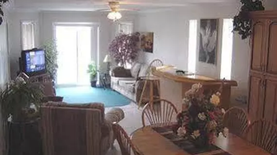 WASAGA RIVER RESORT INC | Ontario - Barrie - Orillia (ve civarı) - Wasaga Plajı