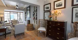 Akademie Street Boutique Hotel And Guesthouses | Western Cape (il) - West Coast DC - Drakenstein - Cape Town (ve civarı) - Franschhoek