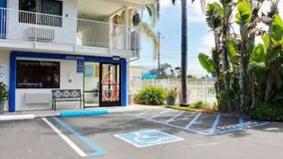 Motel 6 San Luis Obispo North | Kaliforniya - San Luis Obispo (ve civarı) - San Luis Obispo