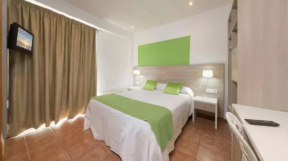 Hostal Adelino | Balearic Adaları - İbiza Adası - Sant Antoni de Portmany