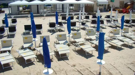 Camping Villaggio Cortina | Marche - Ancona (vilayet) - Senigallia