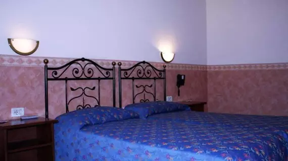 Hotel San Giorgio | Emilia-Romagna - Bolonya (vilayet) - Bologna - Santo Stefano