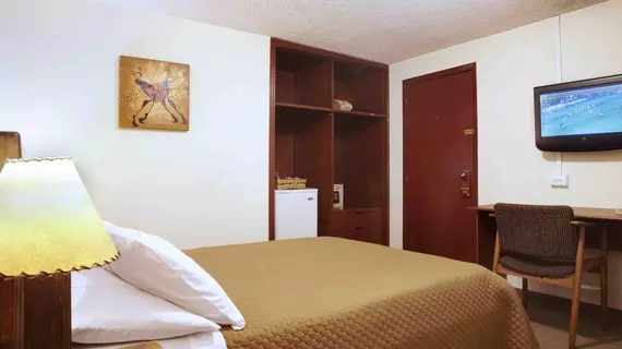 Hotel Charlies Place | Cundinamarca - Bogota (ve civarı) - Bogota - Santa Ana