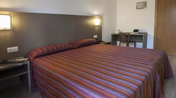 Hotel Montesol | Valencia Bölgesi - Alicante (vilayet) - Marina Baja - Benidorm