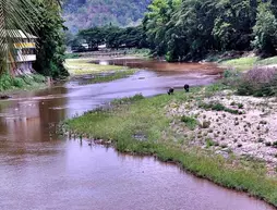 River Bank Resort | Mae Hong Son İli - Mae Sariang