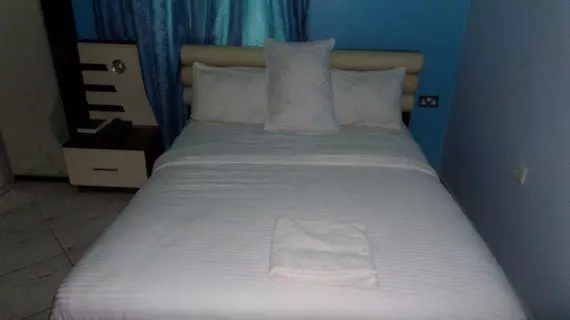 Ocean Breez Suites | Lagos (ve civarı) - Lagos - Festac