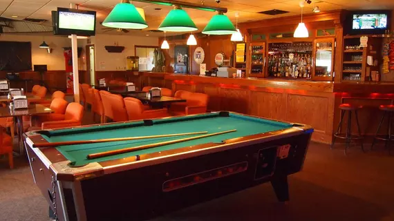 Moosomin Country Squire Inn | Saskatchewan - Moosomin