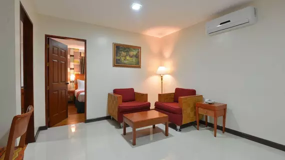 Royal Suites Condotel | Aklan - Kalibo