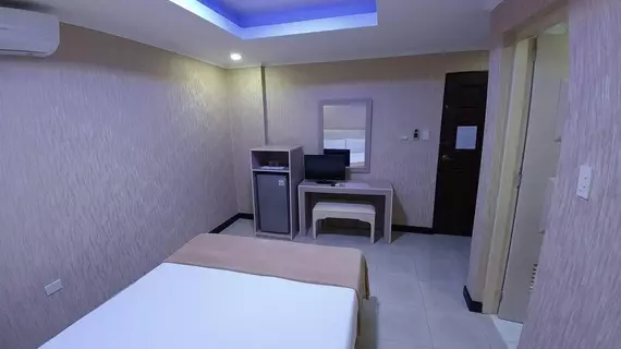 PJ Inn Hotel | Nueva Ecija - Angeles City (ve civarı) - Mabalacat Şehri - Pampanga Province - Balibago