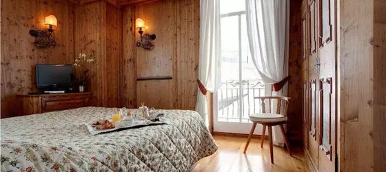 Hotel Cortina | Veneto - Belluno (vilayet) - Cortina d'Ampezzo - Cortina d'Ampezzo Tarihi Merkezi