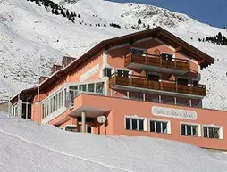 Hotel Büel | Maloja District - Graubuenden - Sankt Antonien