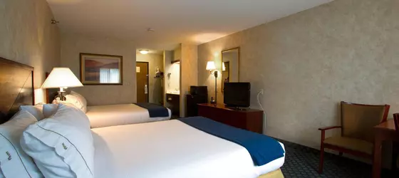 HOLIDAY INN EXPRESS MILES CITY | Montana - Miles City