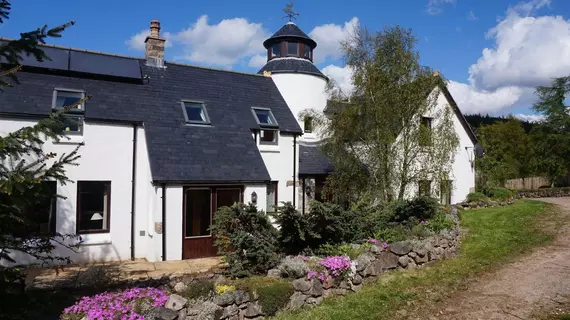 Stronavaich Cairngorm Guest House | İskoçya - Scottish Highlands - Ballindalloch