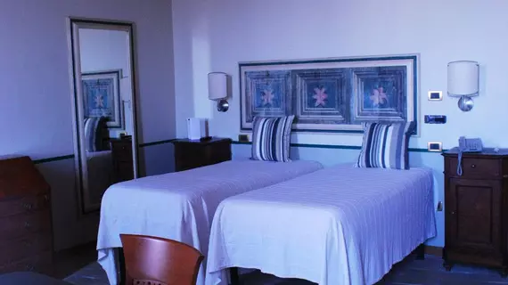 S. Martin Hotel | Puglia - Bari (il) - Giovinazzo