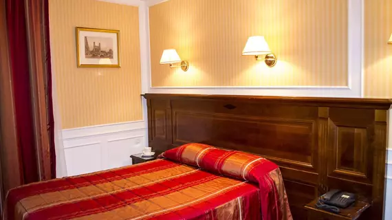 Hotel Touring | Ile-de-France - Paris - Quartier du Faubourg-Montmartre