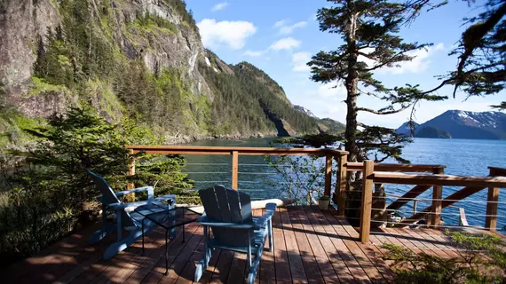 Orca Island Cabins | Alaska - Seward